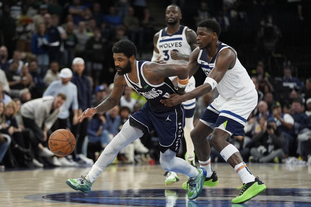 显得尤为谨 显得尤为谨